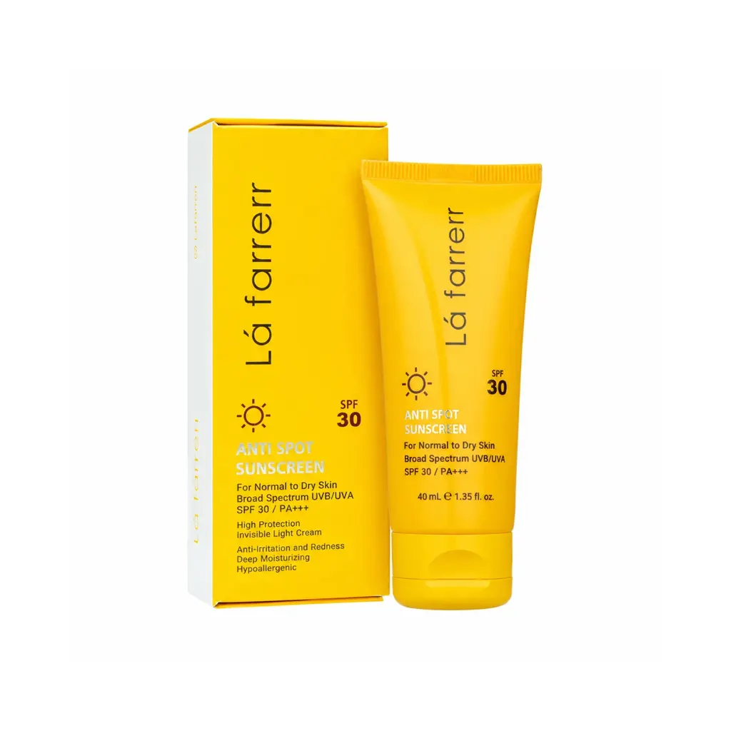 کرم ضد آفتاب و ضد لک SPF30 مناسب پوست خشک و معمولی بی رنگ لافارر